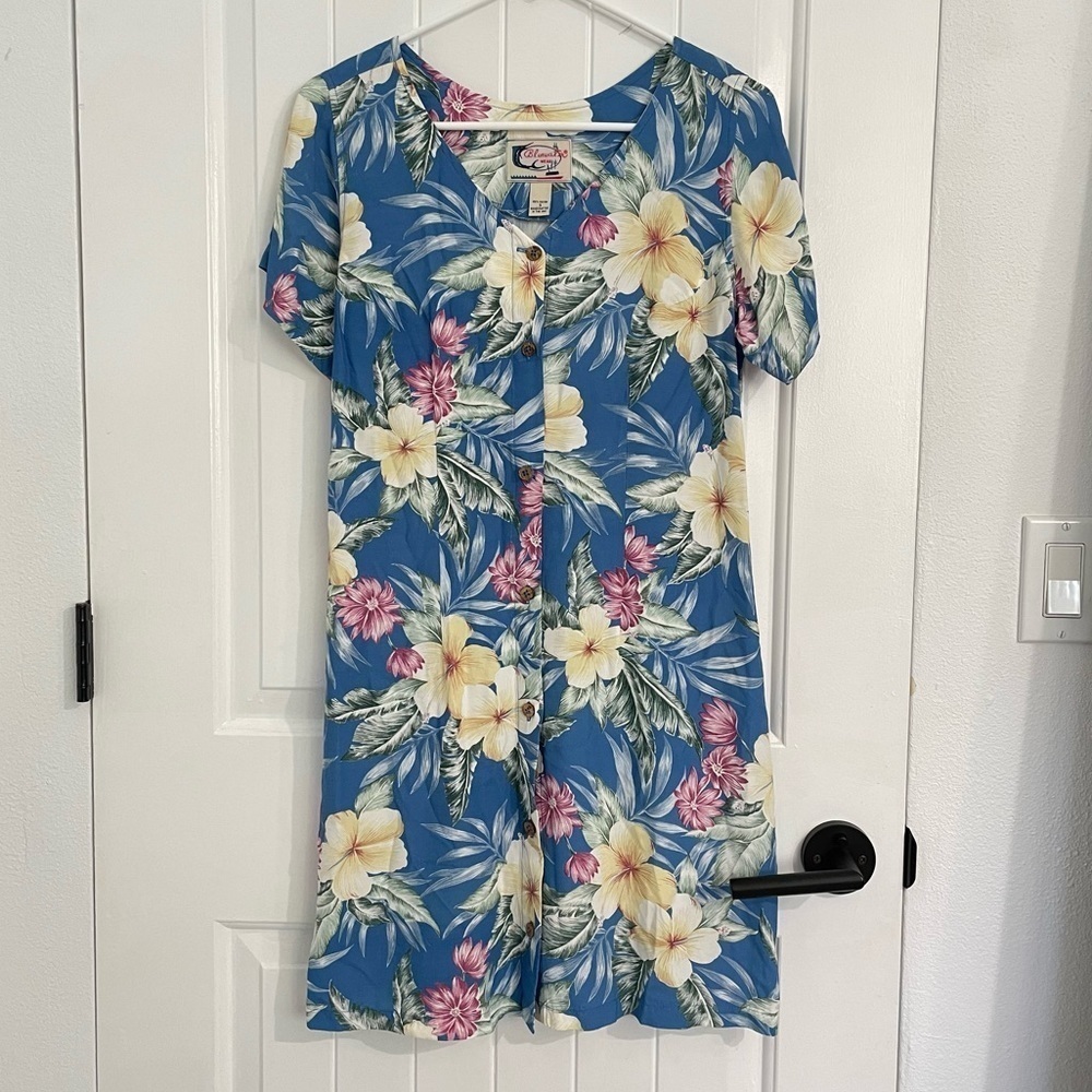 Vintage Bluewater Wear Blue Hawaiian Tropical Prints Short Sleeve Dress